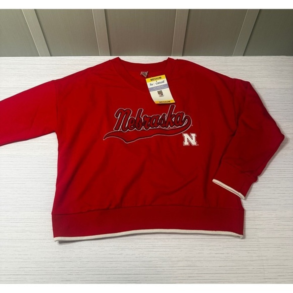 Liv Casual Nebraska Cornhuskers NCAA Womens Red Long Sleeve Pullover Medium NEW